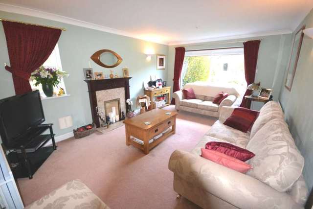  Image of 4 bedroom Detached house for sale in Aberaman Emmer Green Reading RG4 at Aberaman Emmer Green Reading, RG4 8LD