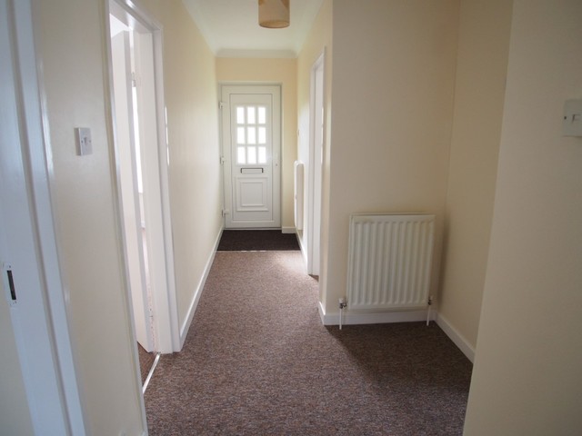  Image of 2 bedroom Bungalow to rent in Adur Avenue Worthing BN13 at WORTHING, BN13 3NA