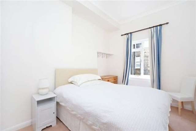 Image of 2 bedroom Flat to rent in Alderney Street London SW1V at London, SW1V 4HE