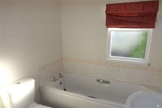  Image of 2 bedroom Bungalow to rent in The Green Allington Gardens Allington Grantham NG32 at Grantham, NG32 2FL