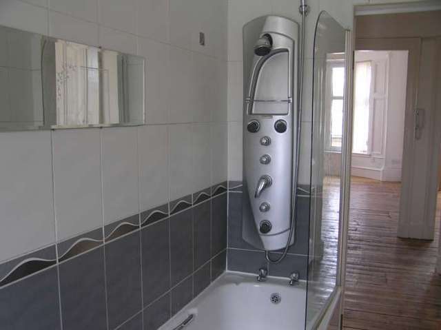  Image of 3 bedroom Flat to rent in Allison Street Glasgow G42 at Allison Street Govanhill Glasgow, G42 8RR