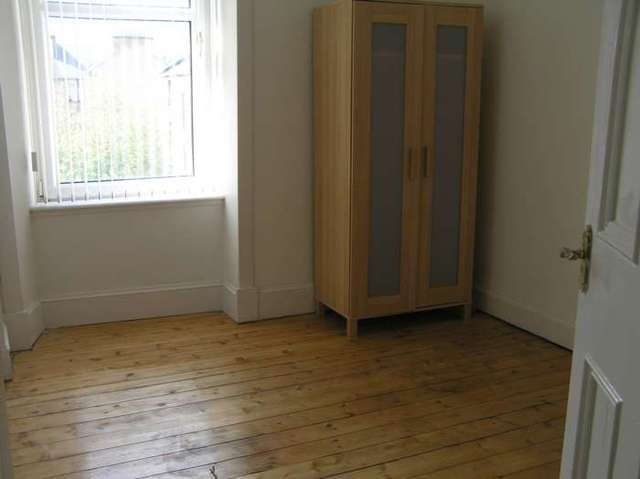  Image of 3 bedroom Flat to rent in Allison Street Glasgow G42 at Allison Street Govanhill Glasgow, G42 8RR