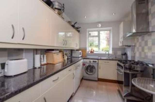  Image of 4 bedroom Semi-Detached house for sale in Alverstone Avenue East Barnet Barnet EN4 at East Barnet Barnet East Barnet, EN4 8EB