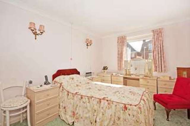  Image of 2 bedroom Retirement Property for sale in Holland Road Hove BN3 at 100-106 Holland Road  Hove, BN3 1LU
