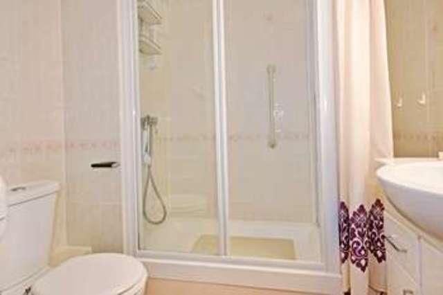 Image of 2 bedroom Retirement Property for sale in Holland Road Hove BN3 at 100-106 Holland Road  Hove, BN3 1LU