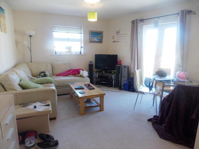  Image of 2 bedroom Apartment for sale in Aquarius Court Swindon SN25 at Oakhurst  Swindon, SN25 2LN