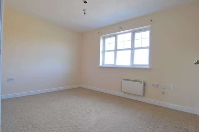  Image of 2 bedroom Flat to rent in Ash Drive Northfield Birmingham B31 at Ash Drive Northfield Birmingham, B31 5JW