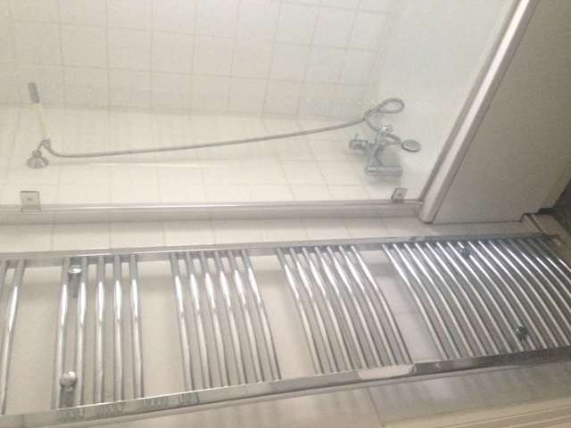  Image of 1 bedroom Flat to rent in Askew Crescent London W12 at Askew Crescent Shepherds Bush London, W12 9DN