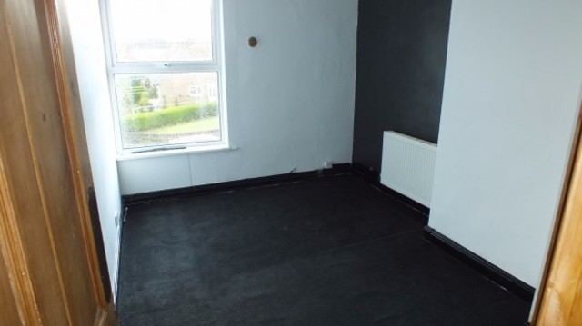  Image of 2 bedroom Terraced house to rent in Asquith Avenue Morley Leeds LS27 at Asquith Avenue Morley Leeds, LS27 9QS