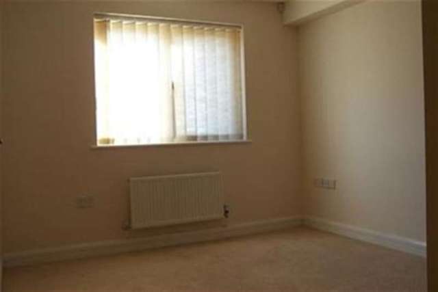  Image of 2 bedroom Flat to rent in Market Street Exeter EX1 at Exeter, EX1 1DL