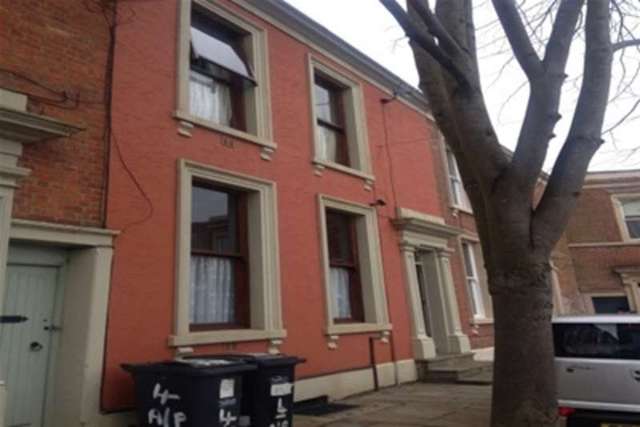  Image of Flat to rent in Avenham Place Preston PR1 at Preston, PR1 3SX