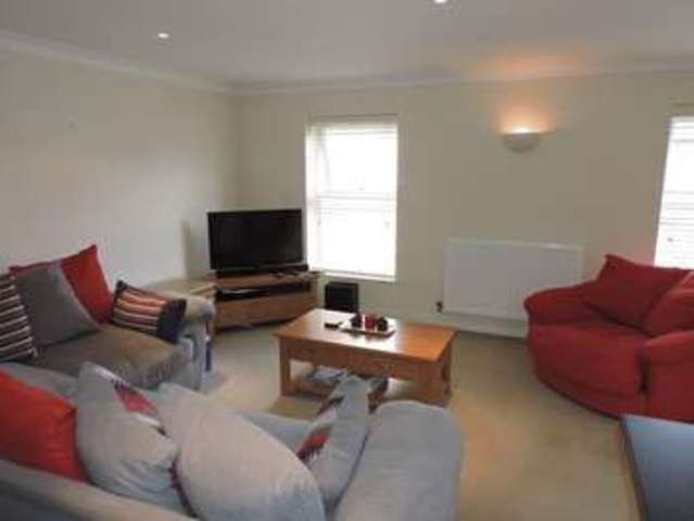  Image of 2 bedroom Property to rent in Avington Way Sherfield-on-Loddon Hook RG27 at Avington Way Sherfield-On-Loddon Hook, RG27 0AY
