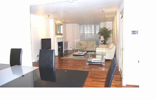  Image of 3 bedroom Flat for sale in Marylebone Road London NW1 at London, NW1 5NB
