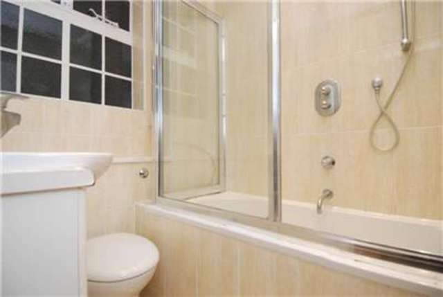  Image of 3 bedroom Flat for sale in Marylebone Road London NW1 at London, NW1 5NB