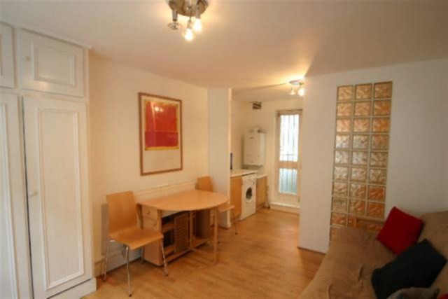  Image of Flat to rent in Balcombe Street London NW1 at Marylebone, NW1 6HD