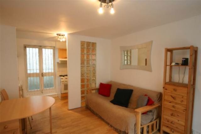  Image of Flat to rent in Balcombe Street London NW1 at Marylebone, NW1 6HD