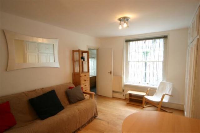  Image of Flat to rent in Balcombe Street London NW1 at Marylebone, NW1 6HD