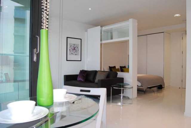 Image of Flat to rent in Baltimore Wharf London E14 at North Boulevard  Canary Wharf, E14 9EQ