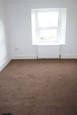  Image of 1 bedroom End of Terrace to rent in Bampfylde Road Torquay TQ2 at TORQUAY Devon, TQ2 5AR