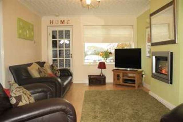  Image of 3 bedroom Semi-Detached house for sale in Barley Mow Lane Catshill Bromsgrove B61 at Bromsgrove Worcestershire Bromsgrove, B61 0LY