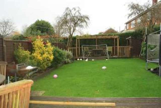  Image of 3 bedroom Semi-Detached house for sale in Barley Mow Lane Catshill Bromsgrove B61 at Bromsgrove Worcestershire Bromsgrove, B61 0LY