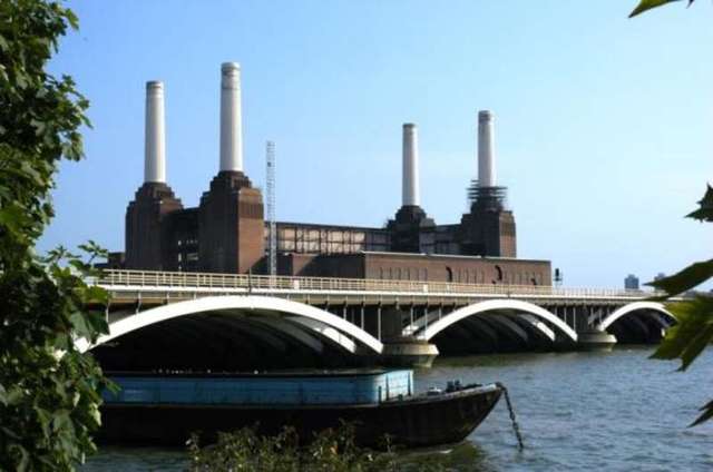  Image of 2 bedroom Flat for sale in Kirtling Street London SW8 at 118 Kirtling Street Nine Elms Nine Elms, SW8 5BN