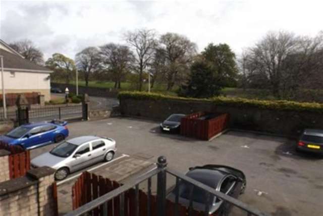  Image of 2 bedroom Flat to rent in Baxter Park Terrace Dundee DD4 at Dundee, DD4 6NR