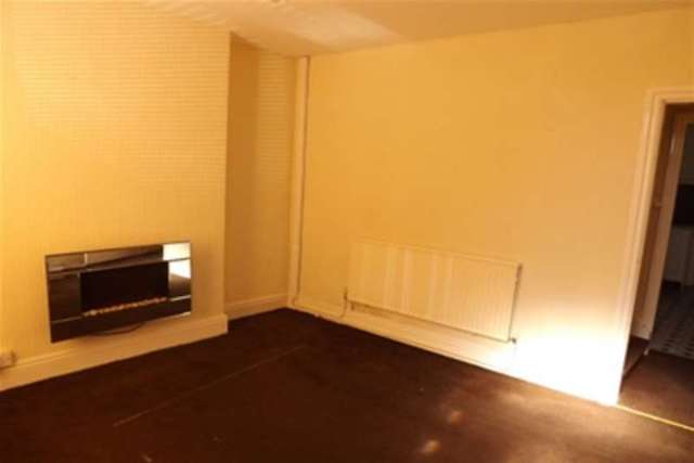  Image of 3 bedroom Detached house to rent in Beighton Street Sutton-in-Ashfield NG17 at Sutton-in-Ashfield, NG17 4EG