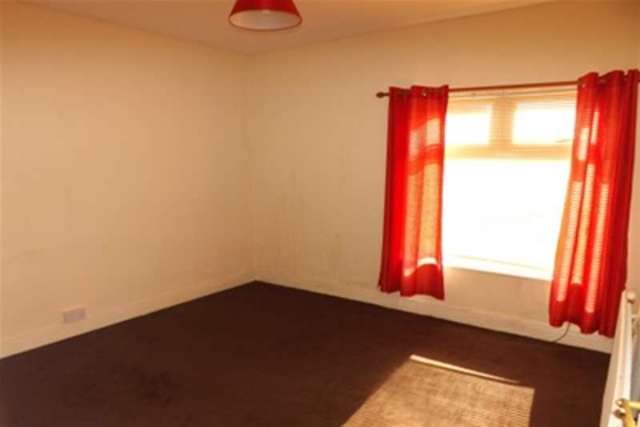  Image of 3 bedroom Detached house to rent in Beighton Street Sutton-in-Ashfield NG17 at Sutton-in-Ashfield, NG17 4EG