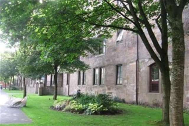  Image of 2 bedroom Flat to rent in Bell Street Glasgow G4 at Glasgow, G4 0TE