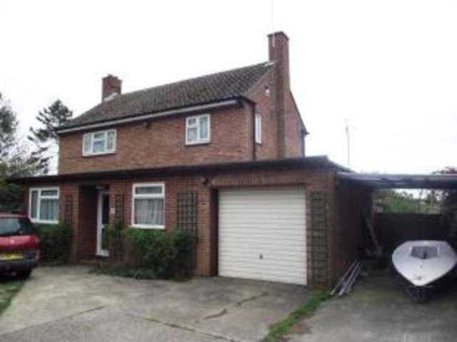  Image of 4 bedroom Detached house for sale in Main Road Benhall Saxmundham IP17 at Benhall Saxmundham Farnham, IP17 1JY