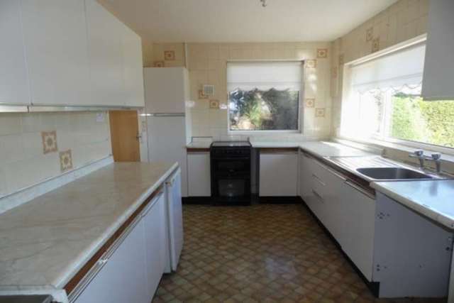  Image of 3 bedroom Detached house for sale in Bentley Road Doncaster DN5 at BENTLEY ROAD BENTLEY DONCASTER, DN5 9TB