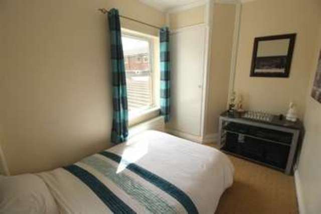  Image of 3 bedroom Terraced house for sale in Beoley Road West Redditch B98 at Redditch Worcestershire Redditch, B98 8LX