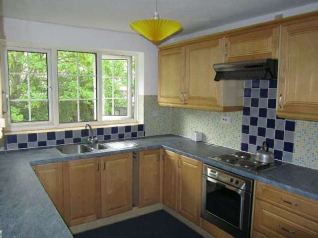  Image of 2 bedroom Flat to rent in Berkshire Drive Congleton CW12 at Berkshire Drive  Congleton, CW12 1SB