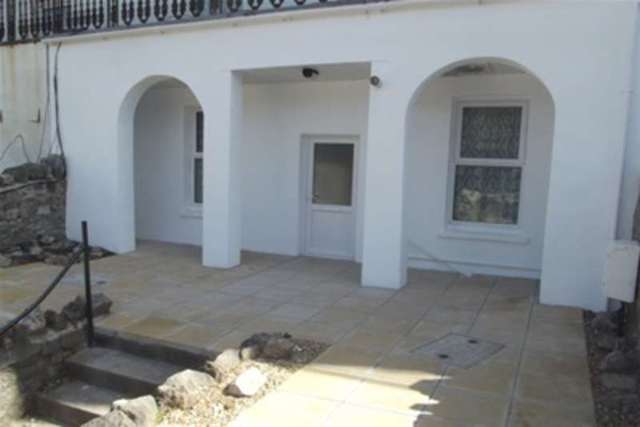  Image of 2 bedroom Flat to rent in Birnbeck Road Weston-super-Mare BS23 at Weston-super-Mare, BS23 2EF