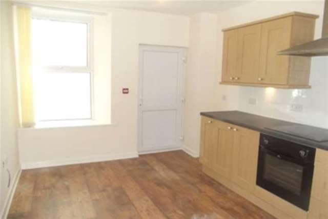  Image of 2 bedroom Flat to rent in Birnbeck Road Weston-super-Mare BS23 at Weston-super-Mare, BS23 2EF