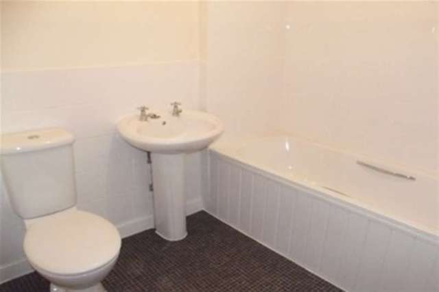  Image of 2 bedroom Flat to rent in Birnbeck Road Weston-super-Mare BS23 at Weston-super-Mare, BS23 2EF