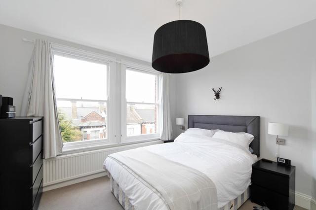  Image of 1 bedroom Property to rent in Bishops Road London SW6 at Bishops Road  London, SW6 7AT
