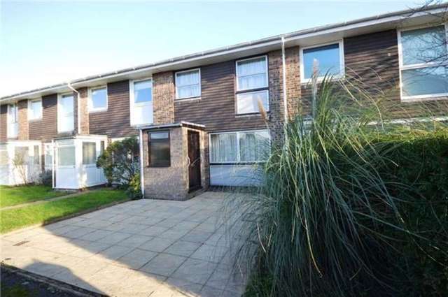  Image of 3 bedroom Detached house to rent in Bishops Road Trumpington Cambridge CB2 at Trumpington, CB2 9NR