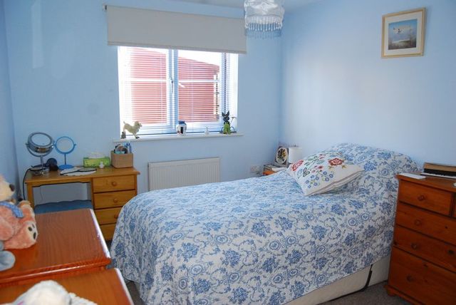  Image of 2 bedroom Flat for sale in Blackhorse Close Emersons Green Bristol BS16 at Blackhorse Close Emersons Green Bristol, BS16 6WD