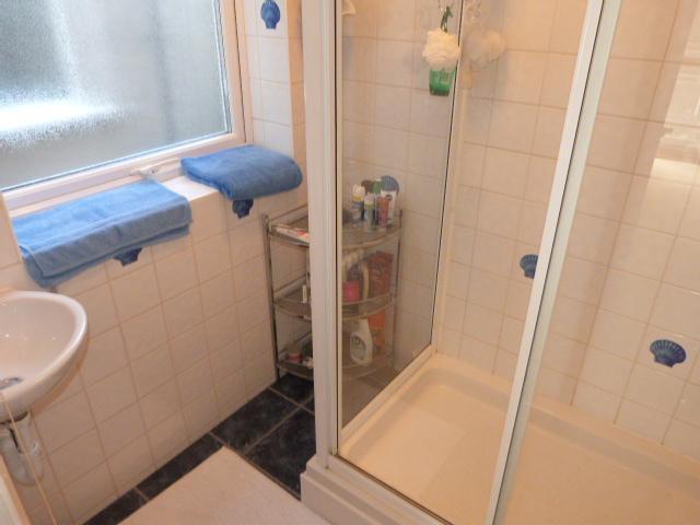  Image of 3 bedroom Semi-Detached house for sale in Black Rod Close Hayes UB3 at Hayes, UB3 4QJ