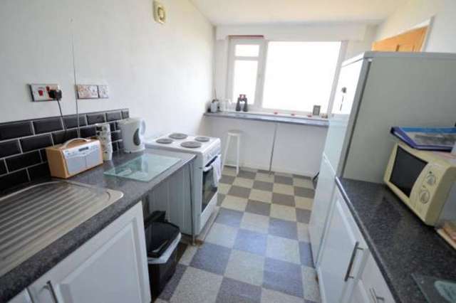  Image of 2 bedroom Apartment for sale in Blenheim Terrace Scarborough YO12 at 31 - 33 Blenheim Terrace  Scarborough, YO12 7HD