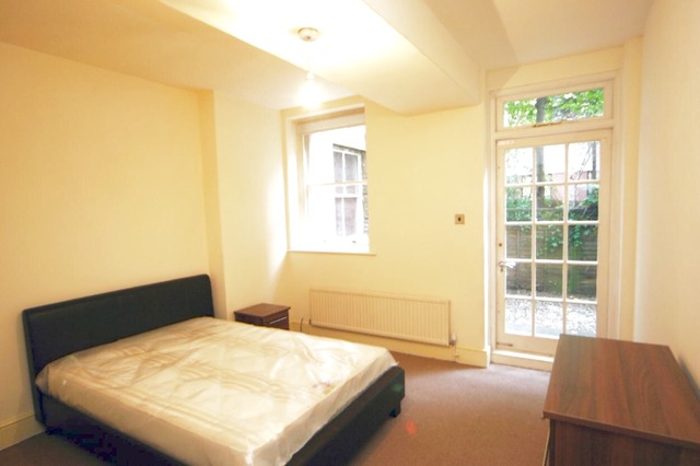  Image of 2 bedroom Flat to rent in Bloomsbury Square London WC1A at Bloomsbury, WC1A 2LP
