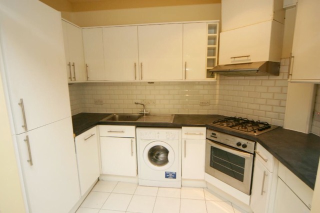  Image of 2 bedroom Flat to rent in Bloomsbury Square London WC1A at Bloomsbury, WC1A 2LP