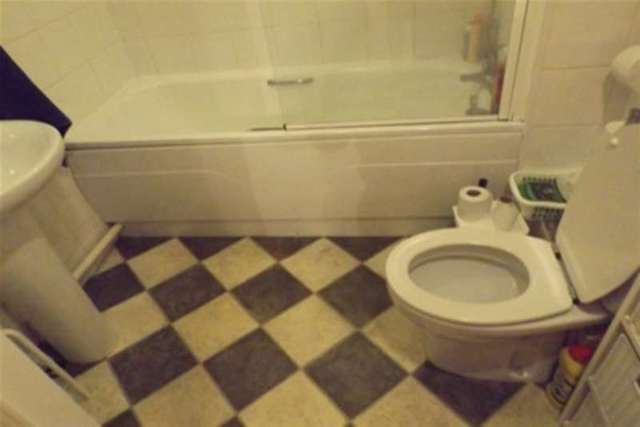  Image of 2 bedroom Flat to rent in Boatmans Walk Ashton-under-Lyne OL7 at Ashton-under-Lyne, OL7 0QF