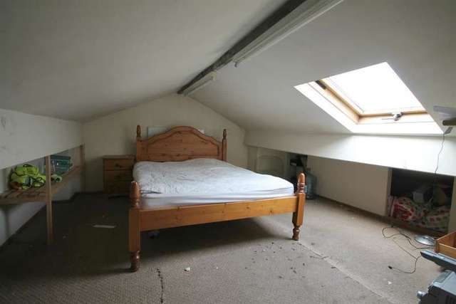  Image of 3 bedroom Terraced house for sale in Bolton Road Kearsley Bolton BL4 at Kearsley Bolton Kearsley, BL4 8DB