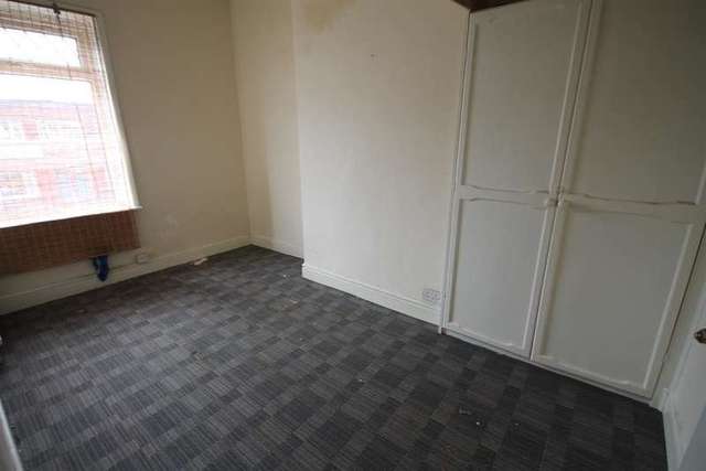  Image of 3 bedroom Terraced house for sale in Bolton Road Kearsley Bolton BL4 at Kearsley Bolton Kearsley, BL4 8DB