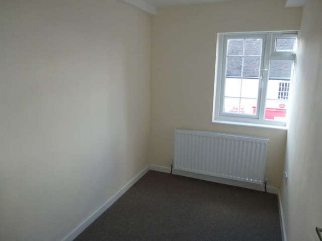  Image of 2 bedroom Flat to rent in Borough Street Castle Donington Derby DE74 at Castle Donington Derby Derbyshire, DE74 2LB