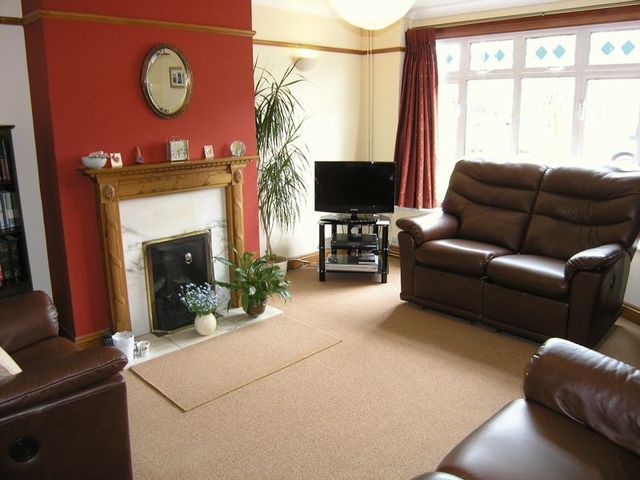  Image of 3 bedroom Semi-Detached house for sale in Meadow Walk Bourne End SL8 at Meadow Walk  Bourne End, SL8 5TP