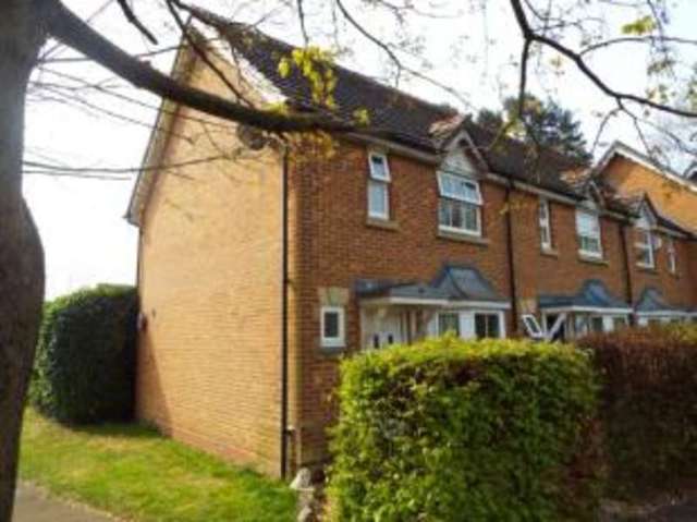  Image of 2 bedroom End of Terrace for sale in Hale End Bracknell RG12 at The Warren Bracknell Easthampstead, RG12 9YH